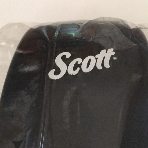 Kimberly Clark Scott Skin Care Dispenser Black - Picture 9 of 13